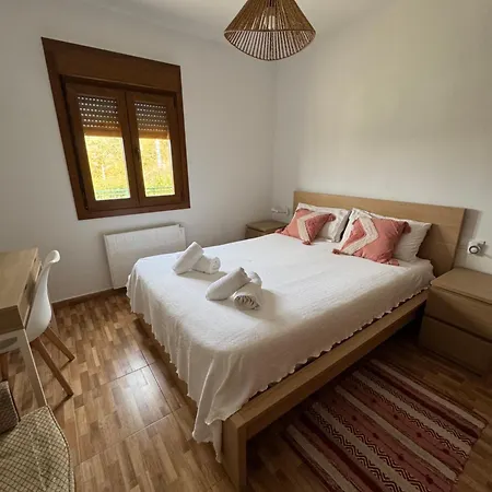 Ferienhaus Solpor - Completa Con Garaje Vigo